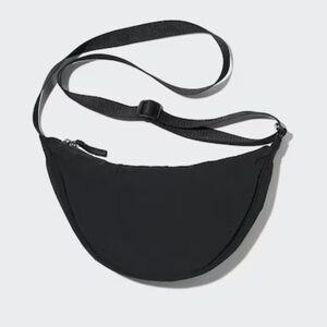 Uniqlo round mini shoulder bag